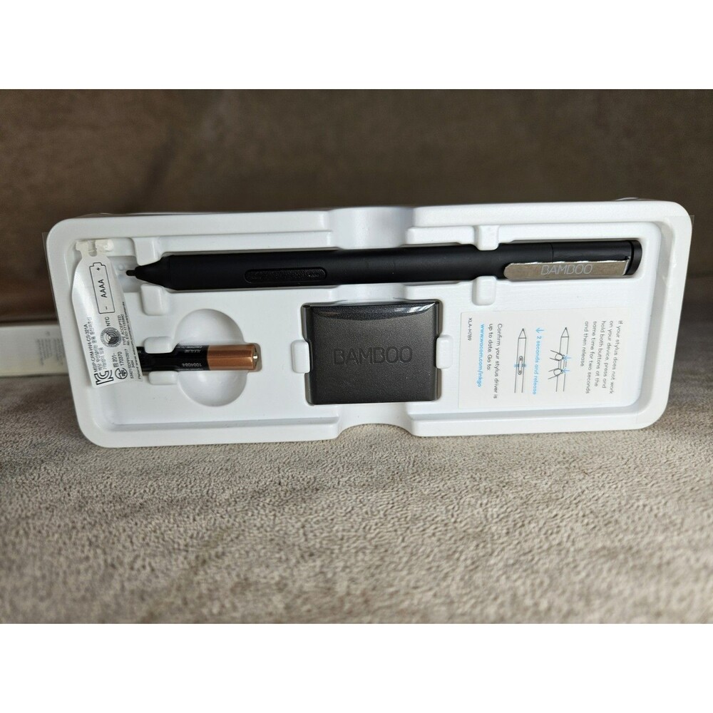 Wacom CS321AK Bamboo Ink Smart Stylus Optimized For Windows Ink NEW Open Box - Picture 3 of 9